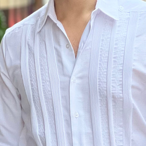 GUAYABERA CLÁSICA