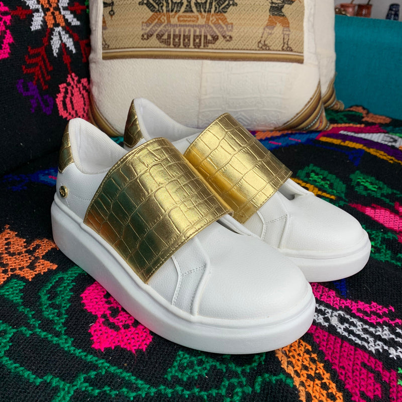 SNEAKER NEW ATLANTA DORADO (suela manchada)